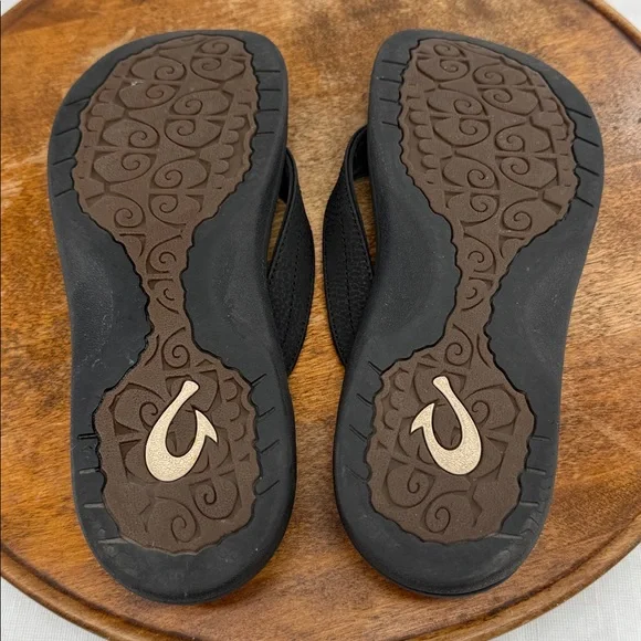Olukai Sandals Wm 10 Ohana Black Thong Flip Flops Fishing Camping Beach Pool - Picture 8 of 9